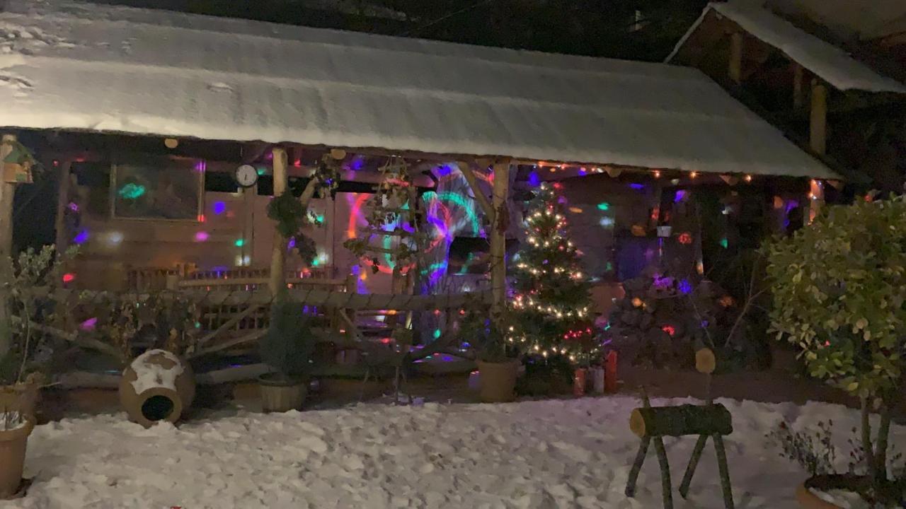 Anano'S Guesthouse Borzsomi Kültér fotó