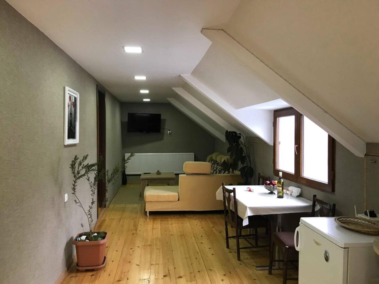 Anano'S Guesthouse Borzsomi Kültér fotó
