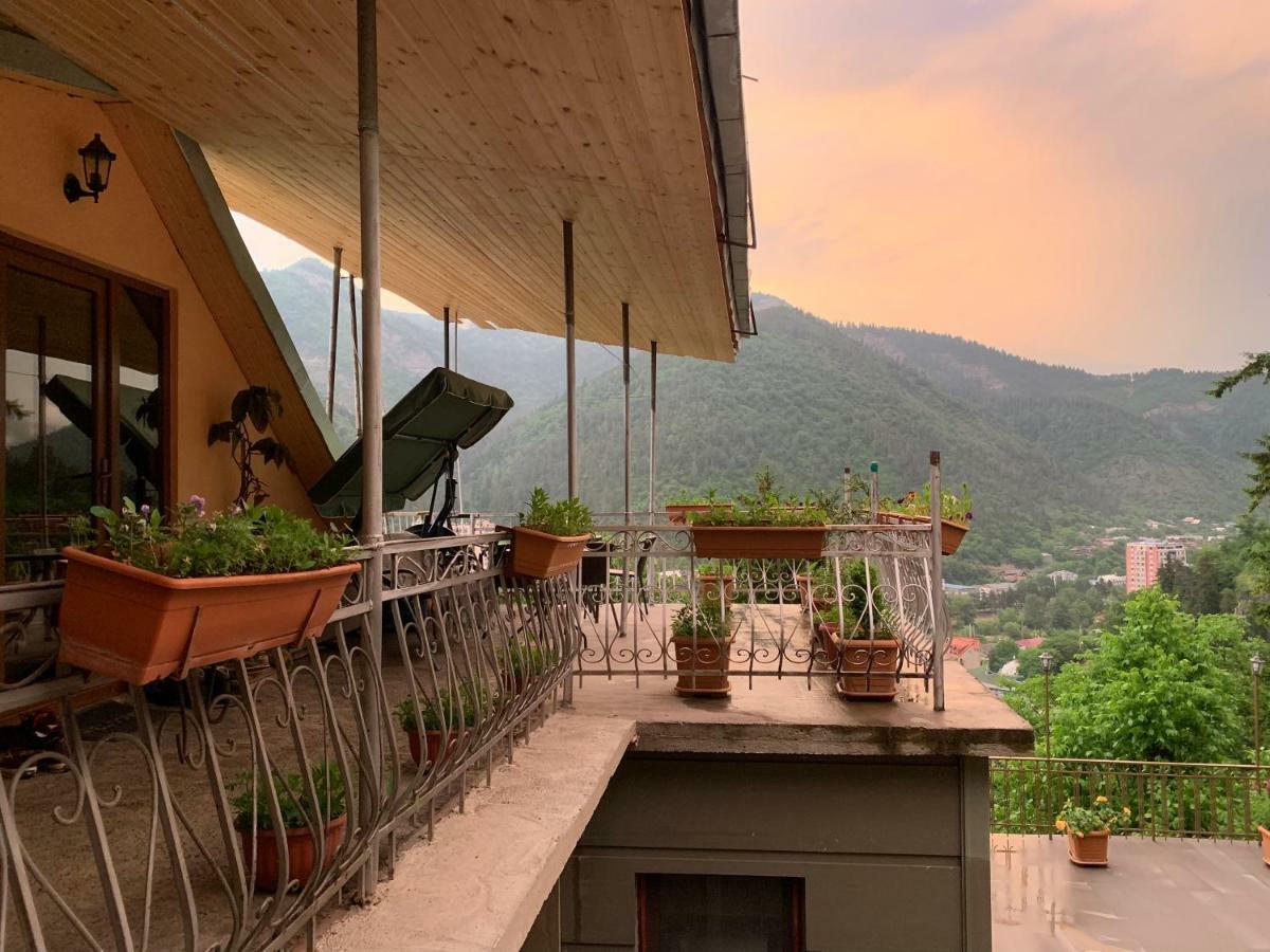 Anano'S Guesthouse Borzsomi Kültér fotó